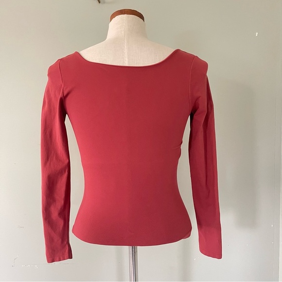 Free People Intimately Clean Lines Rust brown full sleeve top size Medium - Picture 3 of 6